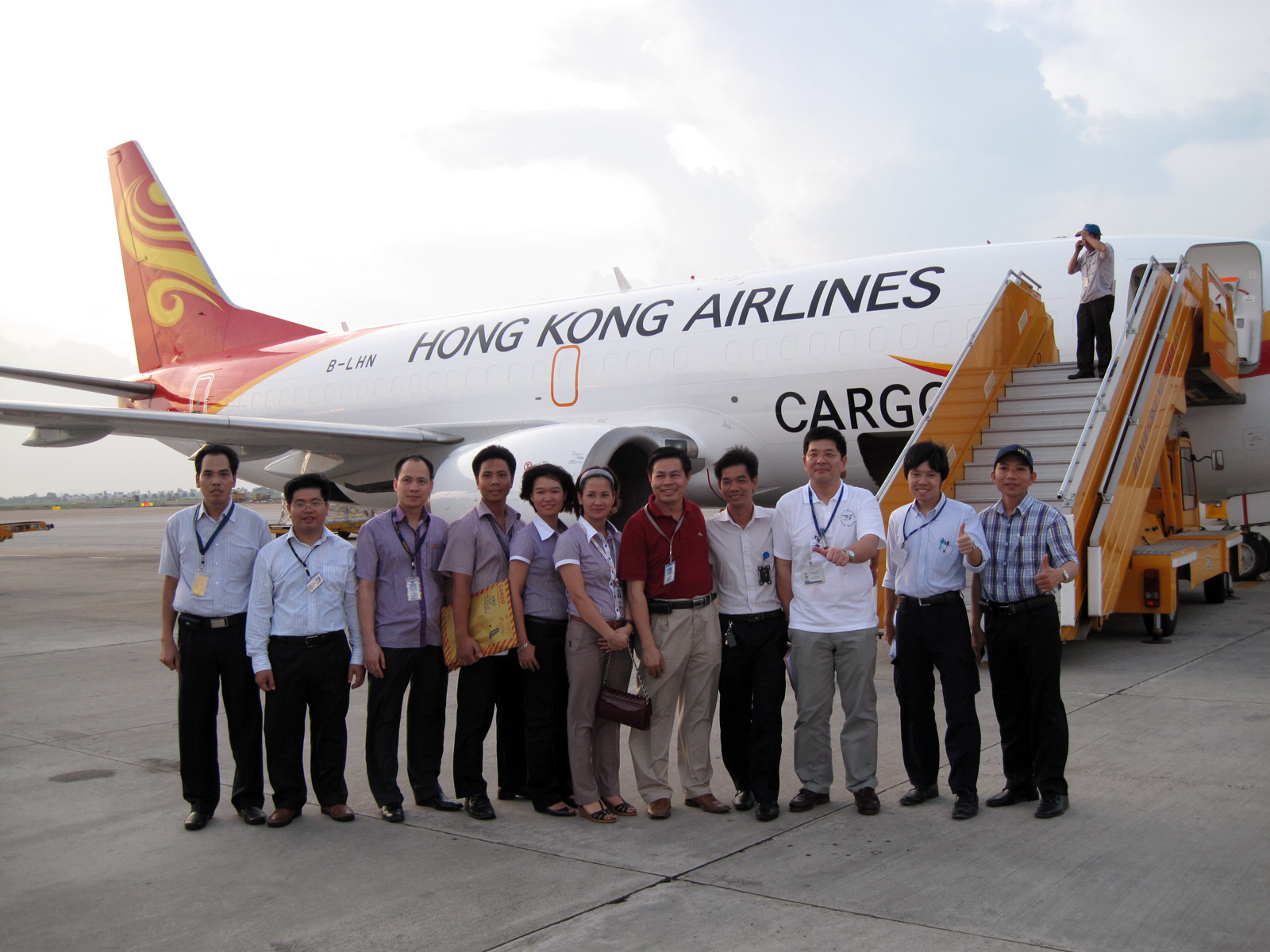 Chuyến bay đầu tiên phục vụ hãng Hongkong Airlines